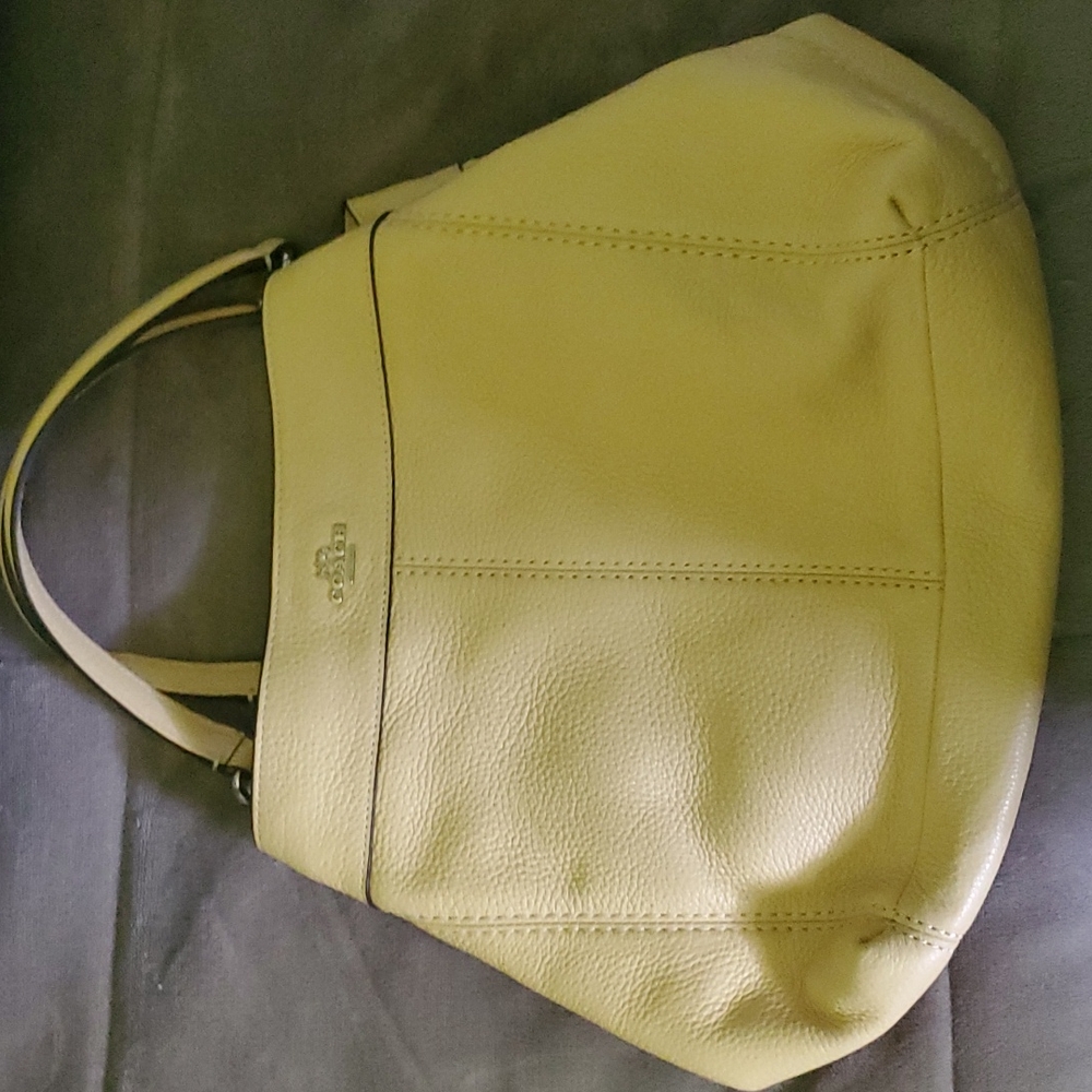 Coach medium handbag